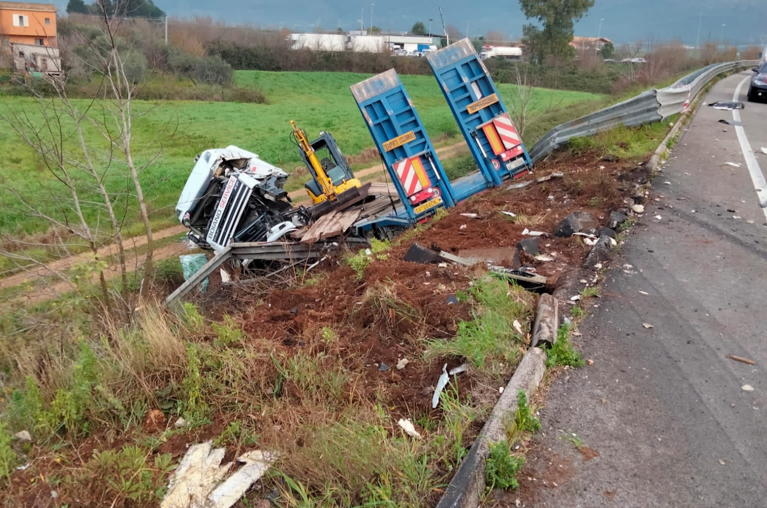 Incidente Latina, scontro tra tir: morti i due conducenti