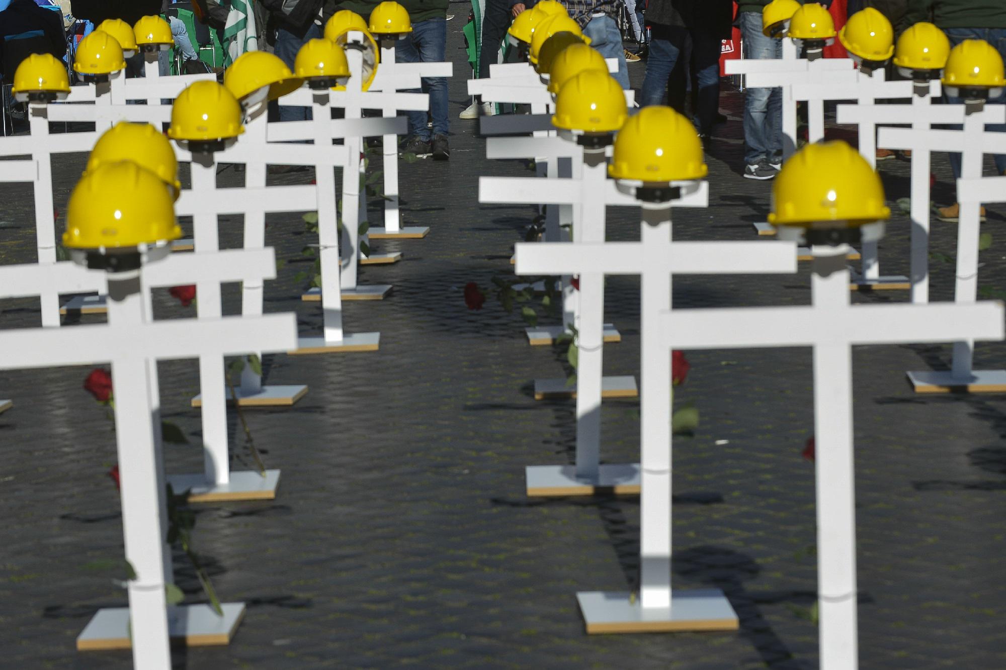 Incidenti sul lavoro, quasi 3 vittime al giorno: 677 morti da gennaio