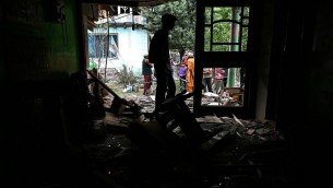 India-Pakistan, alta tensione: nuova ondata di attacchi nella notte