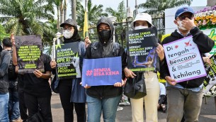 Indonesia, sesso fuori da matrimonio diventa reato: punibili anche gli stranieri