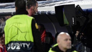 Infantino: "Al Mondiale per club arbitro spiegherà decisioni Var"