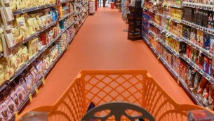 Inflazione stabile a novembre, carrello spesa accelera ancora