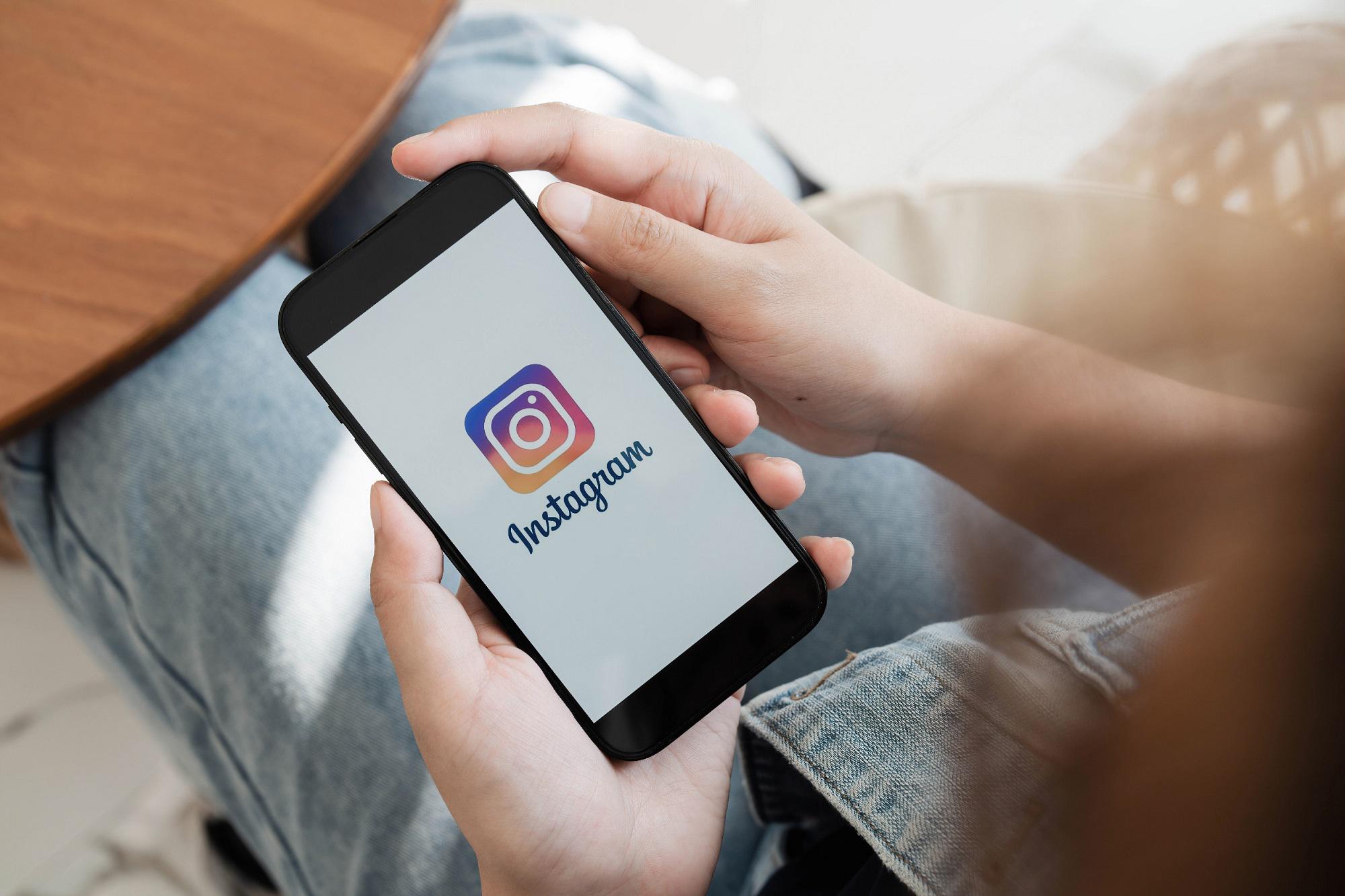 "Instagram e Facebook creano dipendenza nei minori": maxi causa 41 Stati Usa contro Meta