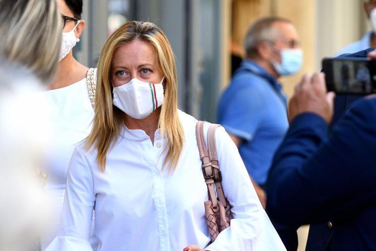 Insulti a Meloni, candidato M5S si scusa