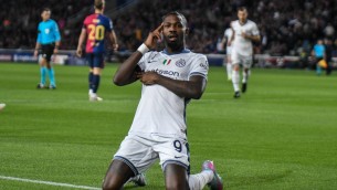 Inter-Barcellona in campo alle 21, la semifinale di Champions in diretta
