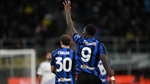 Inter-Como 2-0, gol di Carlos Augusto e Thuram