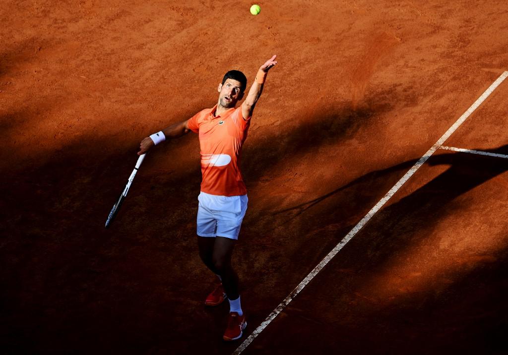 Internazionali d'Italia 2022, Djokovic batte Wawrinka e va ai quarti