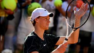 Internazionali d'Italia 2022, Sinner ai quarti: sfiderà Tsitsipas
