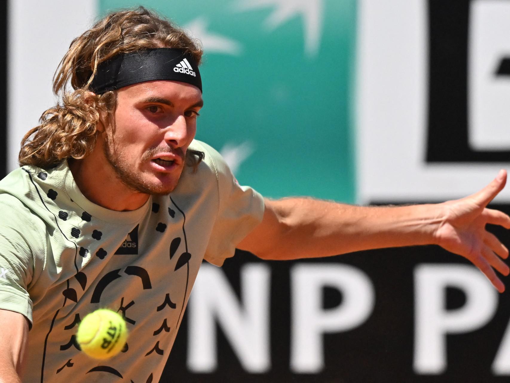Internazionali d'Italia 2022, Sinner eliminato e Tsitsipas in semifinale
