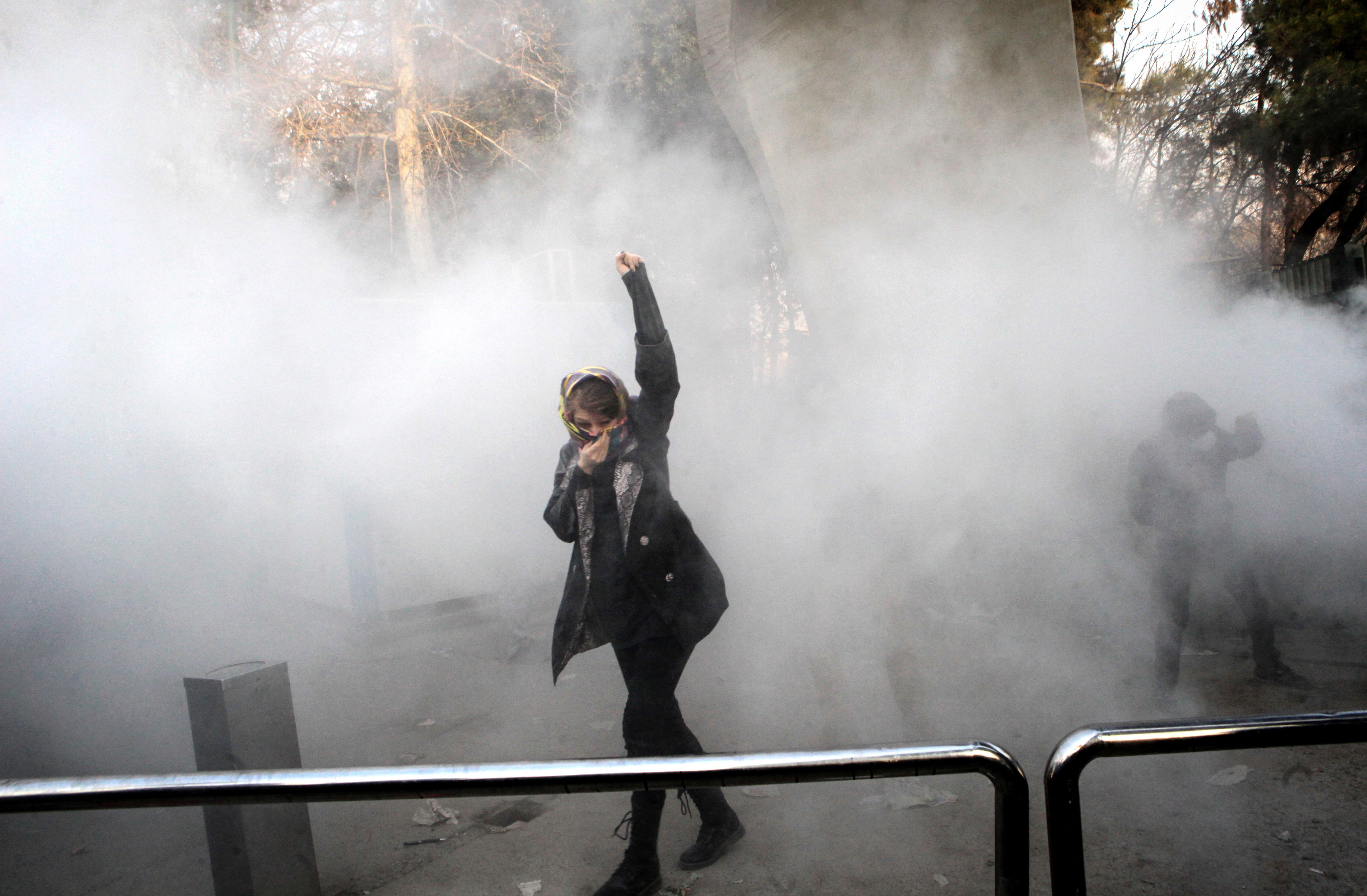 Iran, le ultime ore di Nika: video rivelano arresto prima della morte