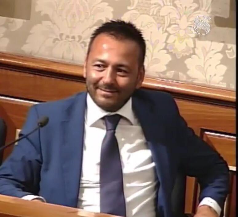 Ischia, Simoncini: "Stop compromessi, tutela suolo con i 21 mld del condono di 38 anni fa"