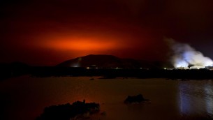 Islanda, il vulcano Fagradalsfjall fa paura: rischio eruzione, migliaia di evacuati