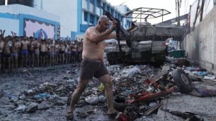 Israele, attacco senza fine: "Hamas sta crollando"