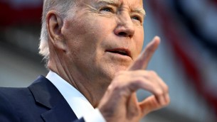 Israele, Biden a Netanyahu: "Acqua, cibo e farmaci a civili Gaza"