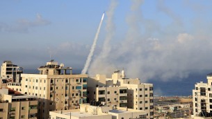 Israele, due aerei militari con a bordo 200 italiani in arrivo a Pratica di Mare