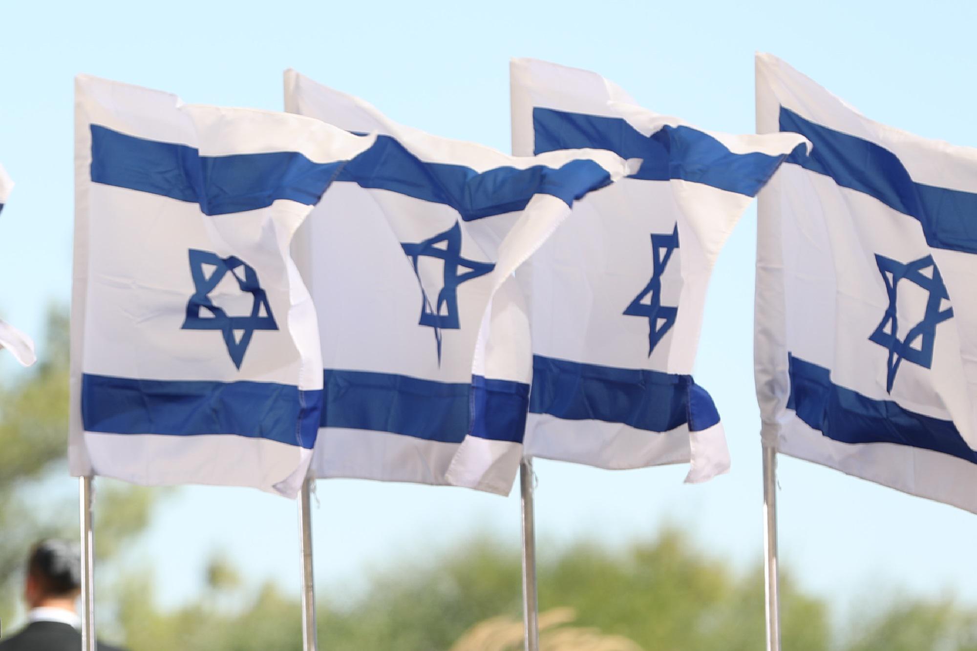 Israele, ex deputata: "Molestata due volte da Shimon Peres"