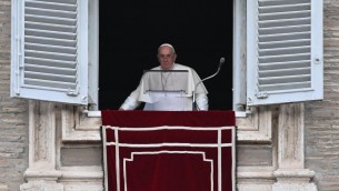 Israele-Hamas, accorato appello del Papa: "Basta, le armi si fermino"
