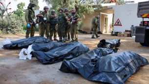Israele-Hamas, orrore a Kfar Aza: uccisi 40 bimbi e neonati, alcuni decapitati