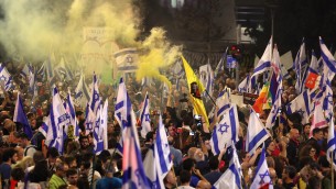Israele, in 100mila davanti alla Knesset per chiedere nuove elezioni