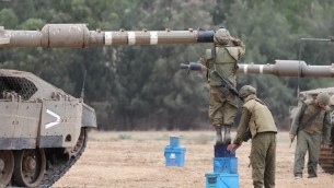 Israele, la 16enne Rotem: "Così mi sono salvata dal massacro di Hamas"
