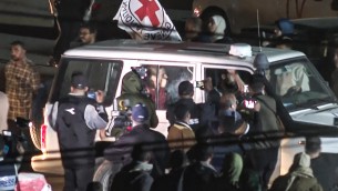 Israele, la gioia dello zio di Yagil e Or dopo la liberazione: "Ora aspetto mio fratello"