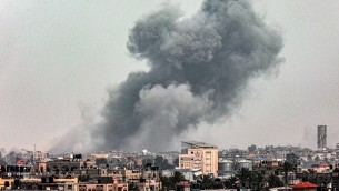 Israele, media: "27 morti in raid su Khan Younis"