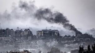 Israele, notte di attacchi su Gaza: uccisi decine di miliziani di Hamas