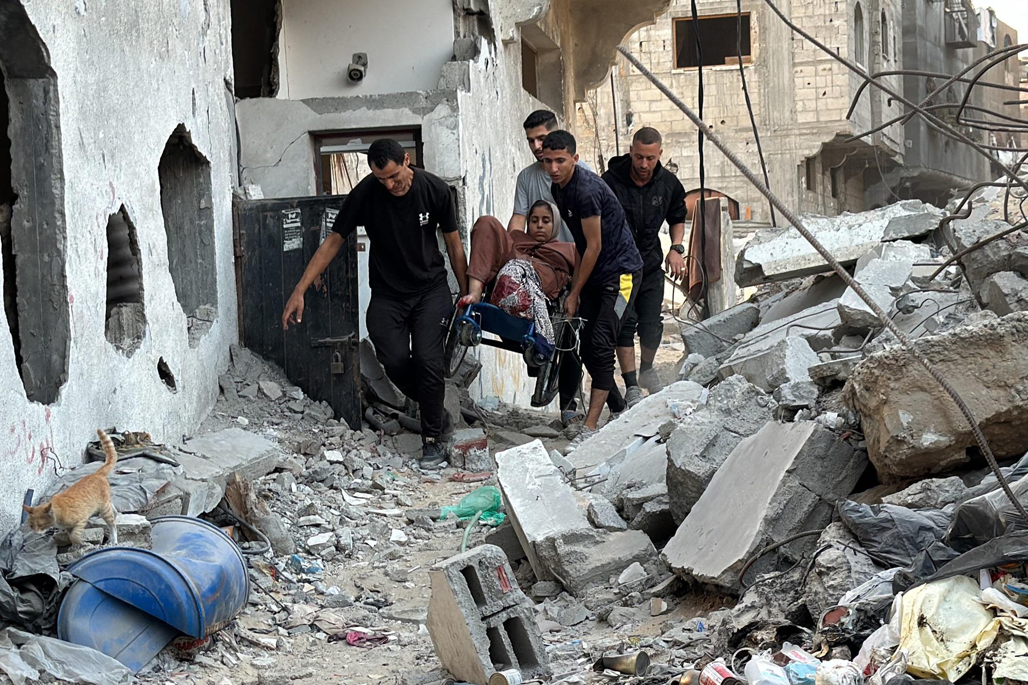 Israele, nuovi raid su Gaza City e Khan Younis