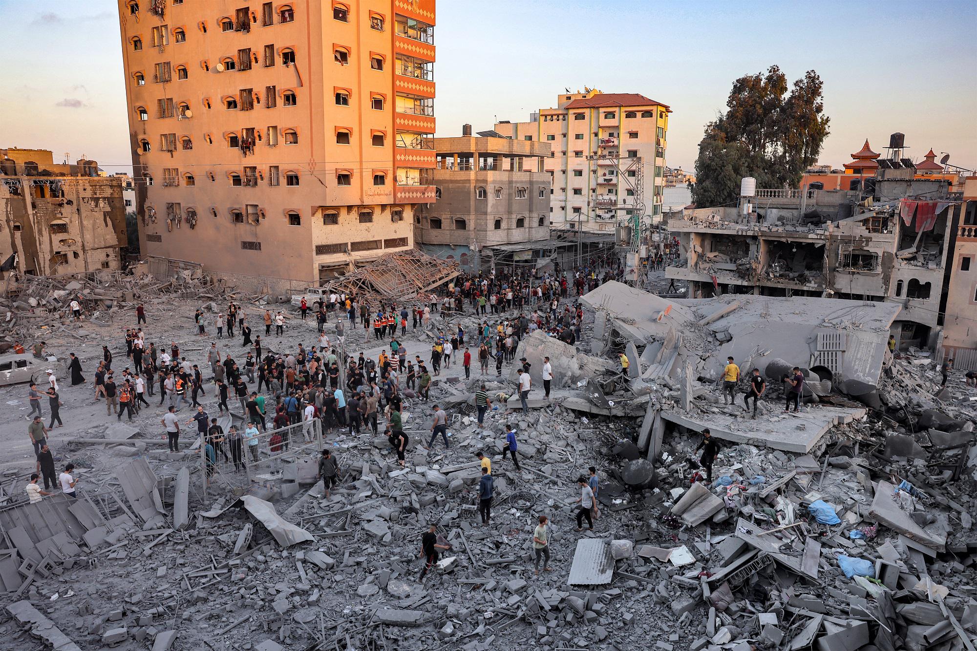 Israele, Usa chiedono protezione civili e mandano bombe di precisione