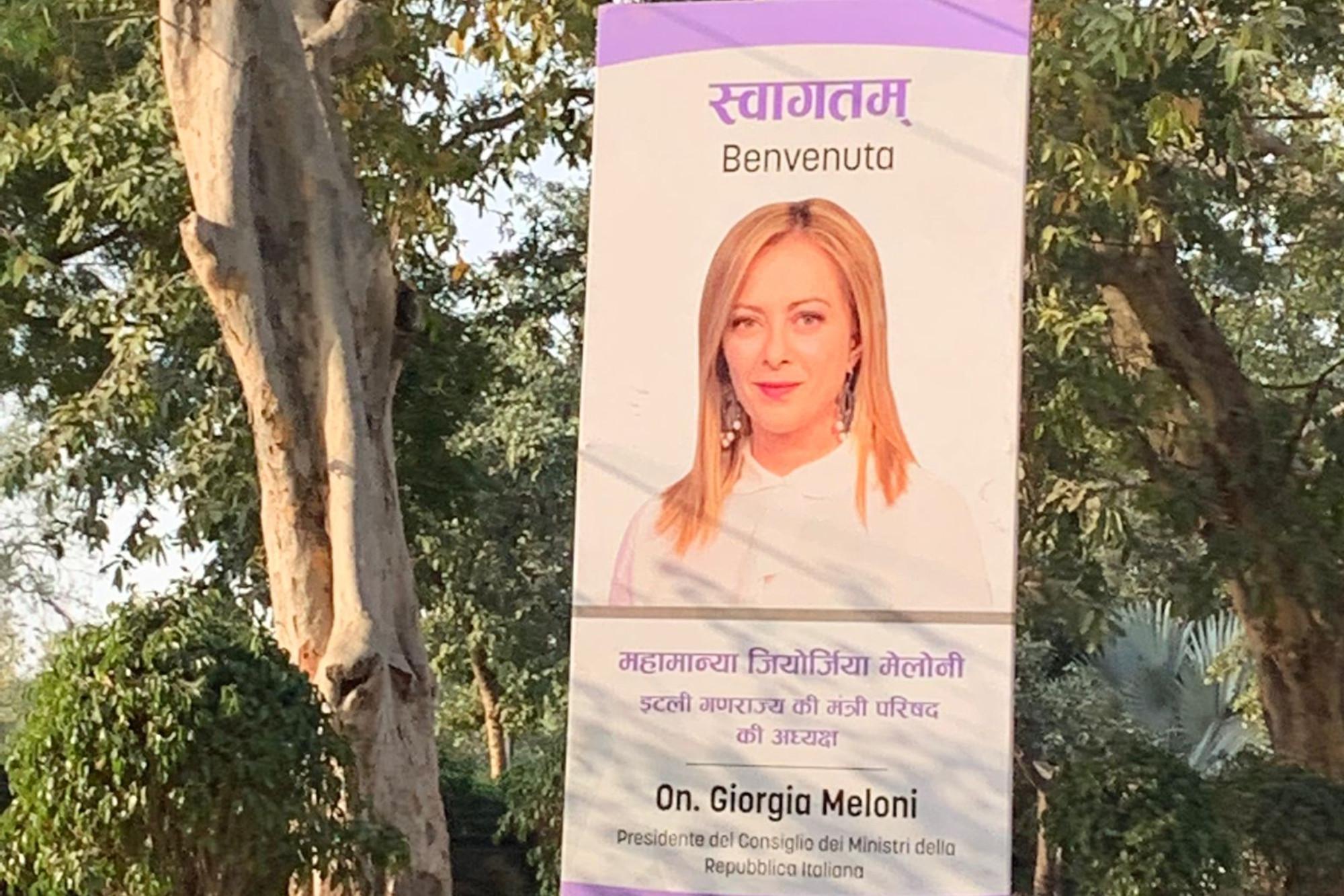 Italia-India, a Nuova Delhi cartelloni di benvenuto per Meloni
