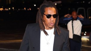 Jay-Z accusato di aver violentato una 13enne nel 2000