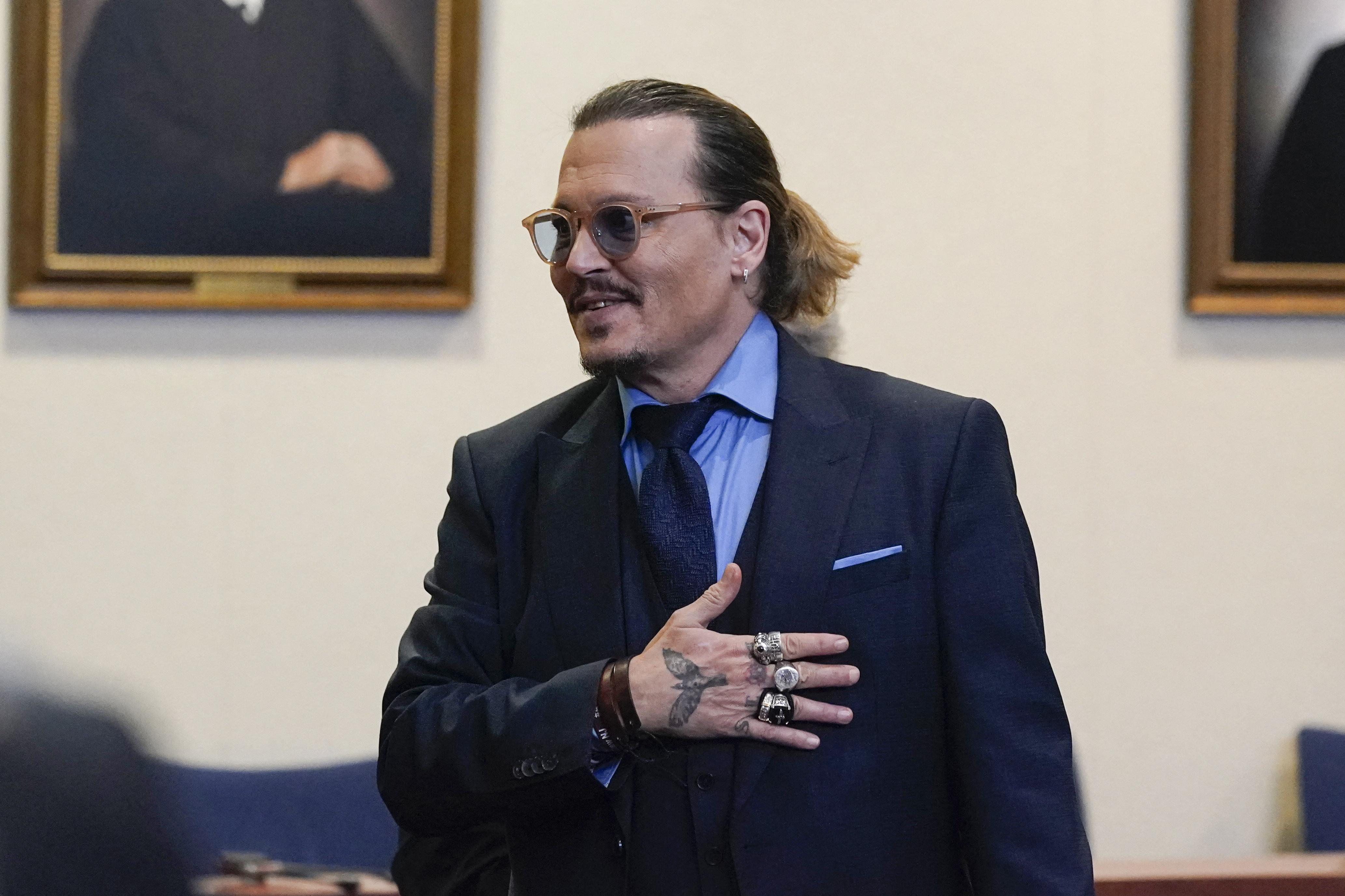 Johnny Depp vince il processo: "La giuria mi ha restituito la vita"