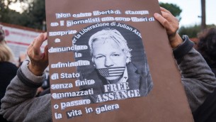 Julian Assange, oggi il verdetto sull'estradizione in Usa