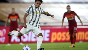 Juve, festa a casa McKennie con Dybala e Arthur: arrivano i carabinieri