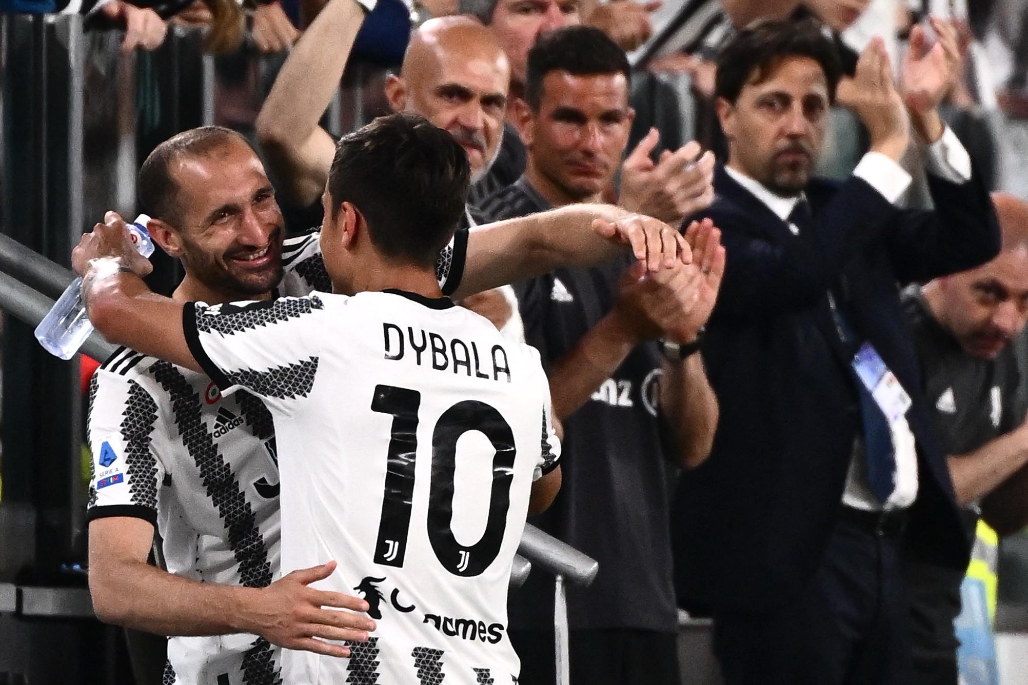 Juventus-Lazio 2-2, Chiellini e Dybala dicono addio ai bianconeri