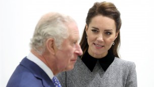 Kate Middleton sta meglio, Carlo III recupera forze prima intervento: ultime news
