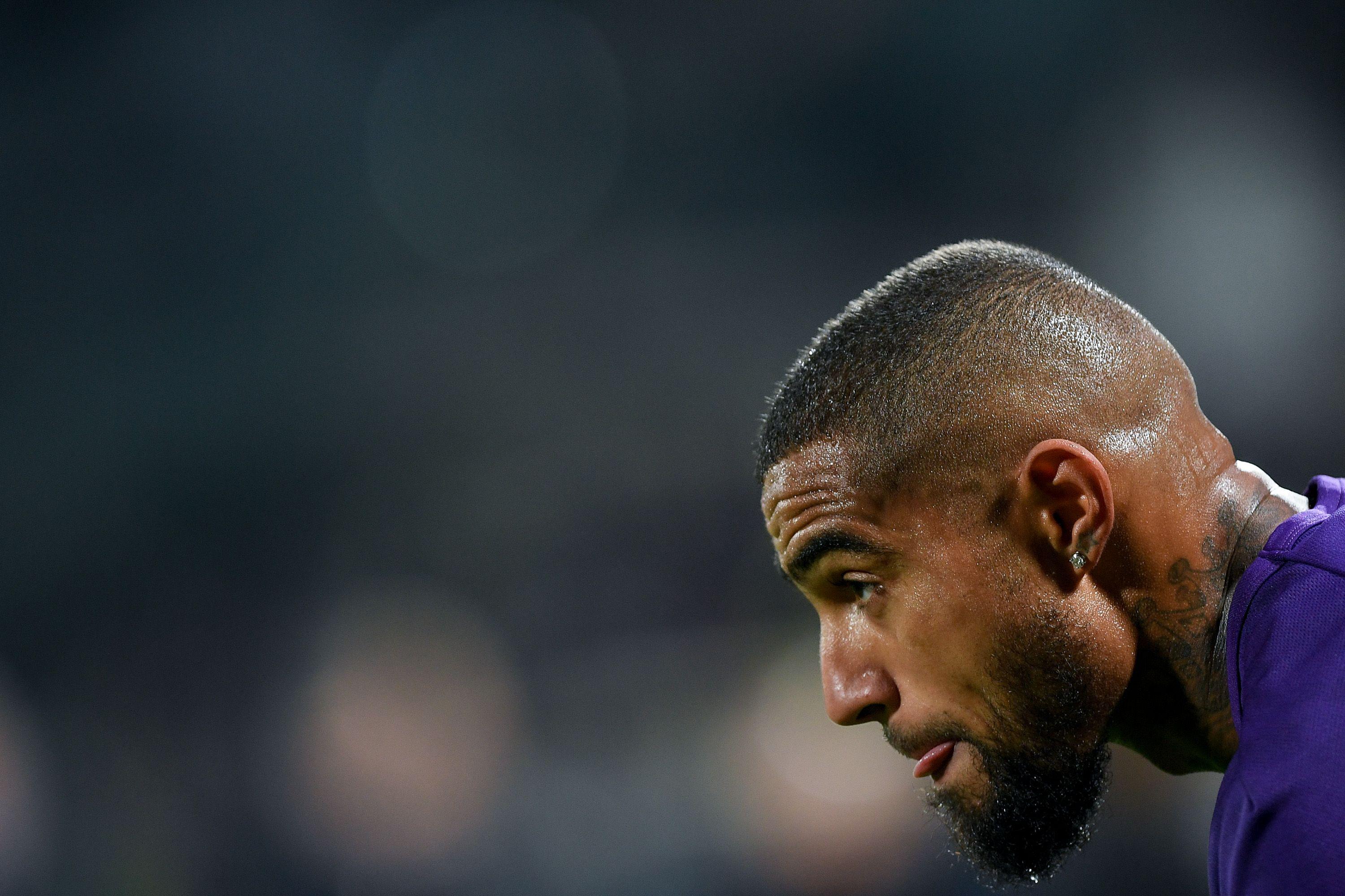 Kevin Prince Boateng si ritira: "Ti amo ma per me è finita, grazie calcio"
