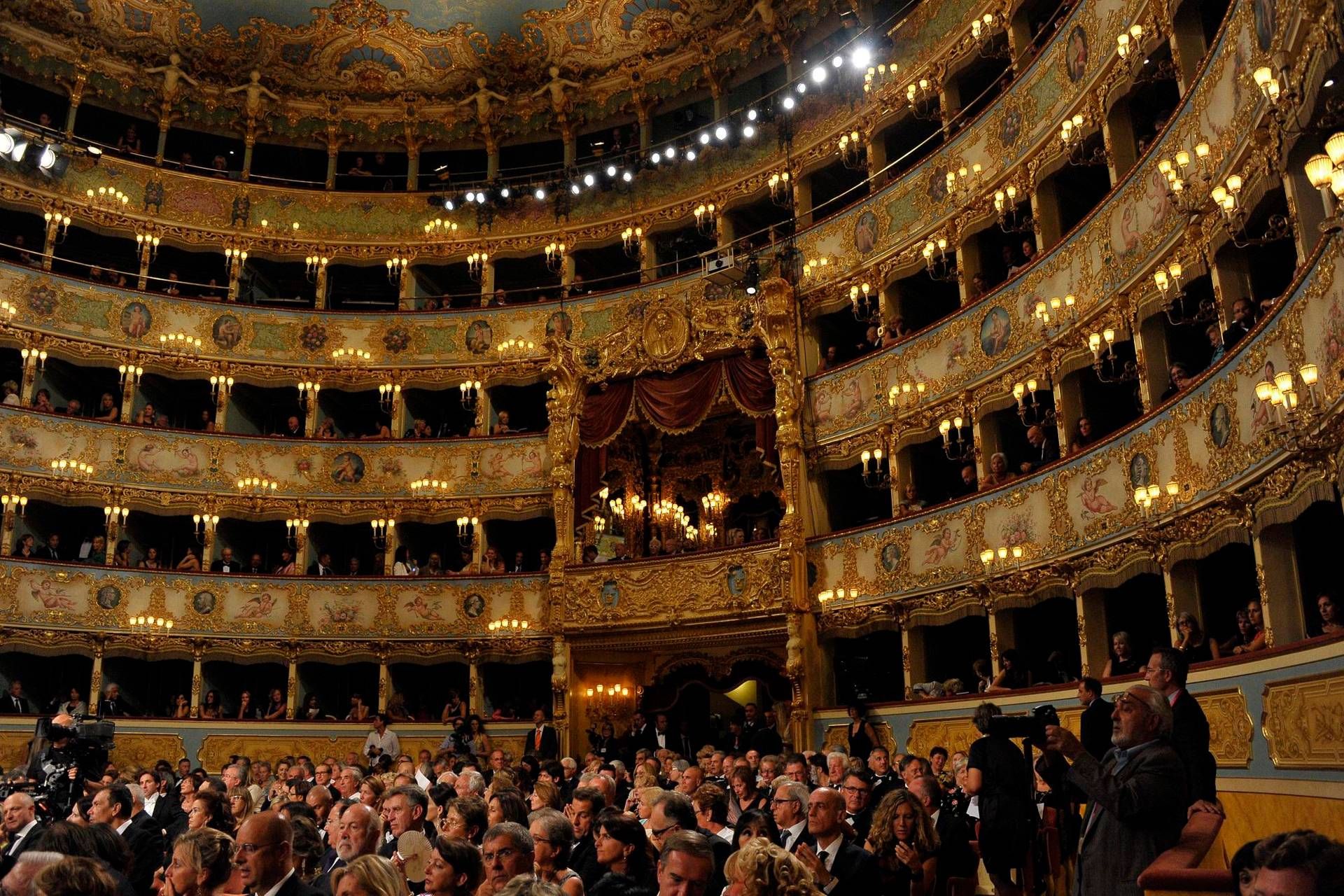 La Fenice e il caso del no all’Inno per il 2 giugno, Brugnaro: "Cercherò soluzione"