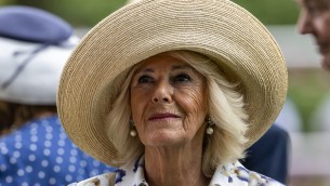 La regina Camilla: "In vacanza sono una lettrice compulsiva"