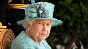 La Regina Elisabetta salta il discorso in Parlamento