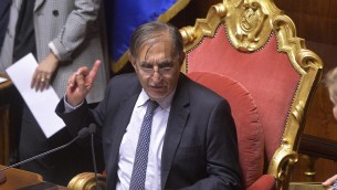 La Russa: "Renzi era parvenu della Sinistra, Salvini fischiava inno nazionale"