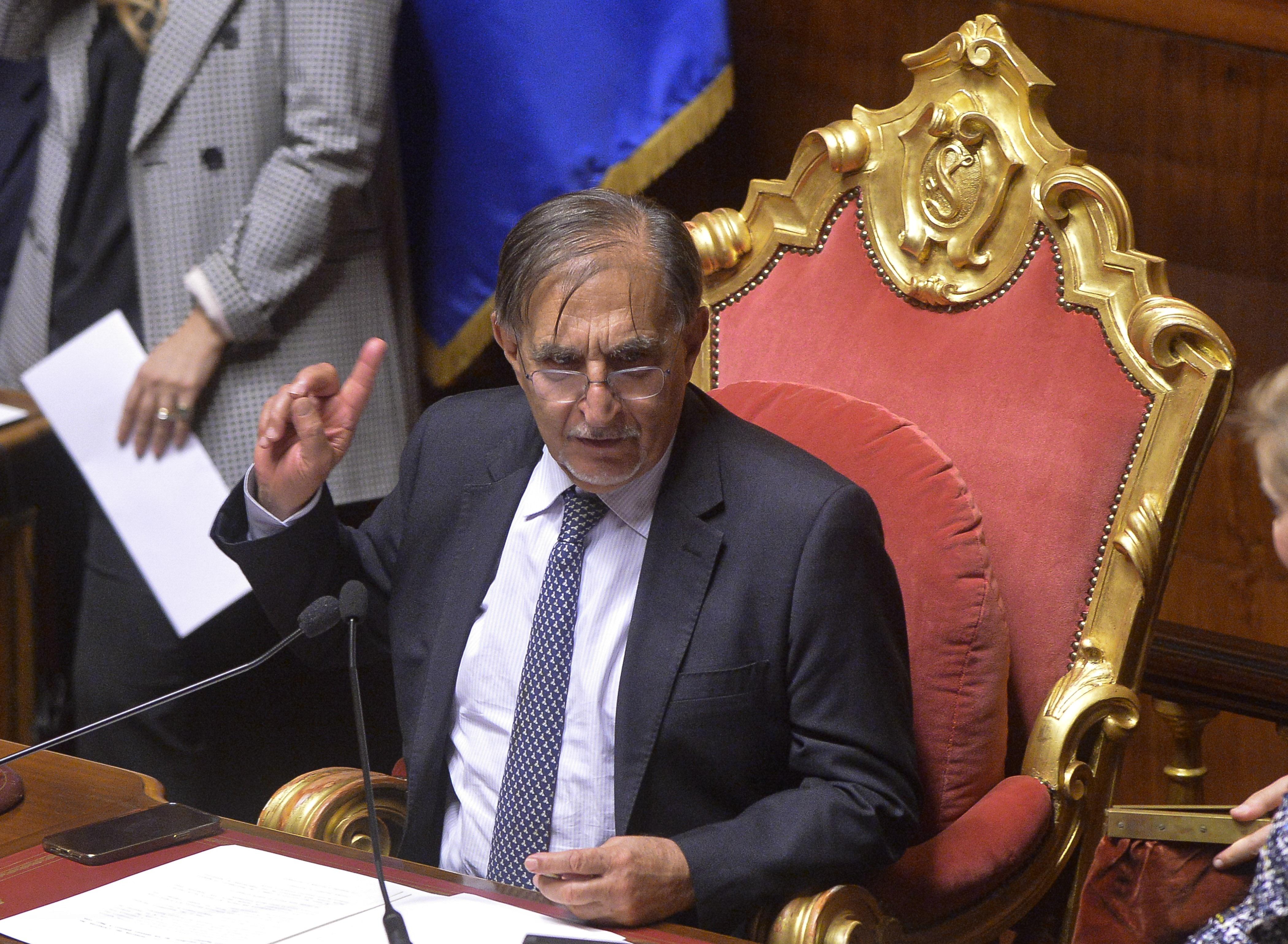 La Russa: "Renzi era parvenu della Sinistra, Salvini fischiava inno nazionale"