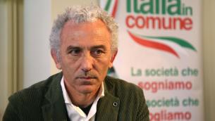 Latina, consiglieri centrodestra si dimettono: decade sindaco Coletta
