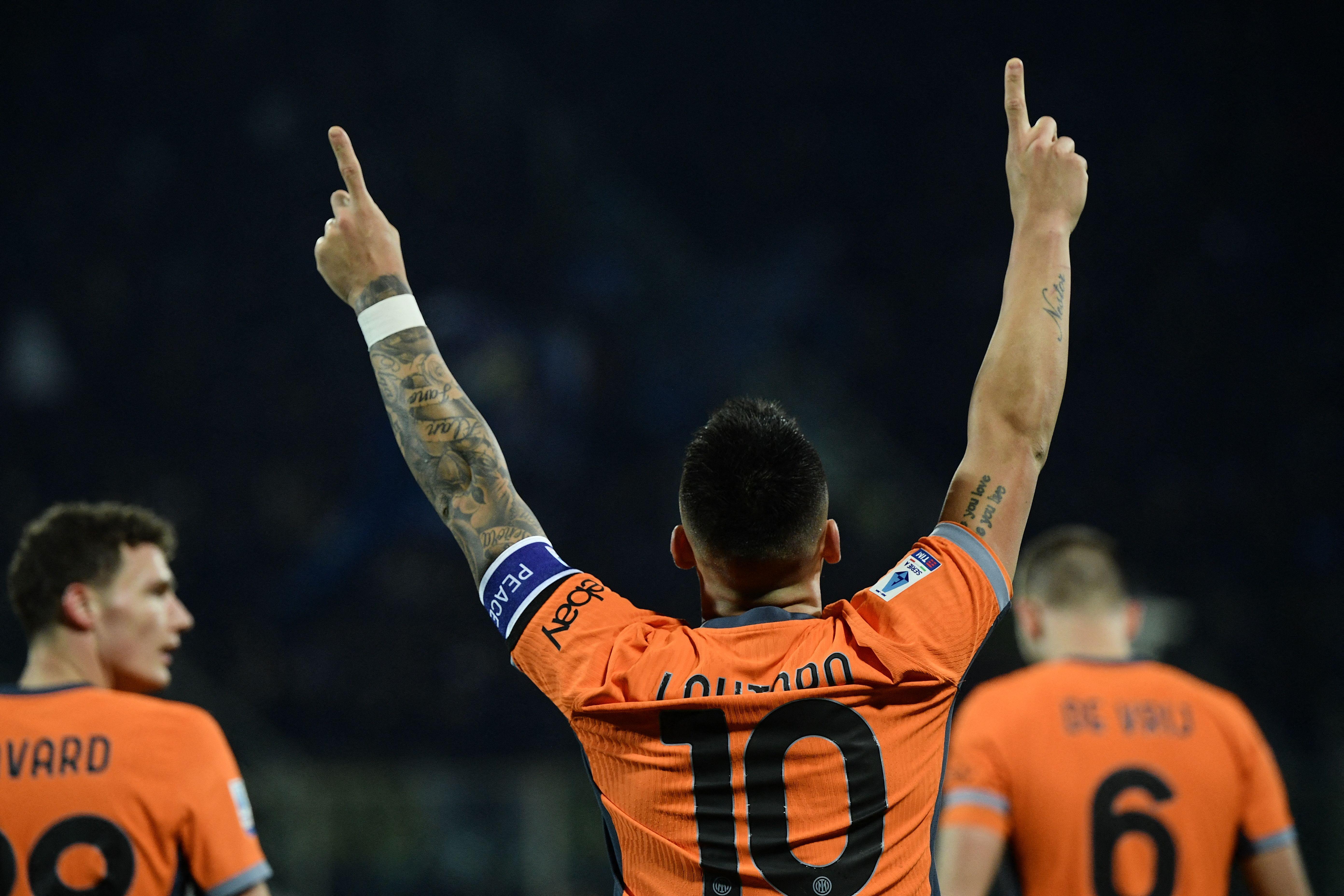 Lautaro stende la Fiorentina, l'Inter sorpassa la Juve in vetta alla classifica
