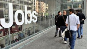 Lavoro, a ottobre tasso occupazione al 60,5%: record da 1977