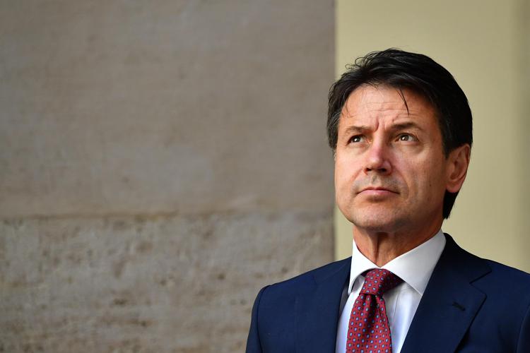 Lavoro, Conte: "Sì a settimana corta"