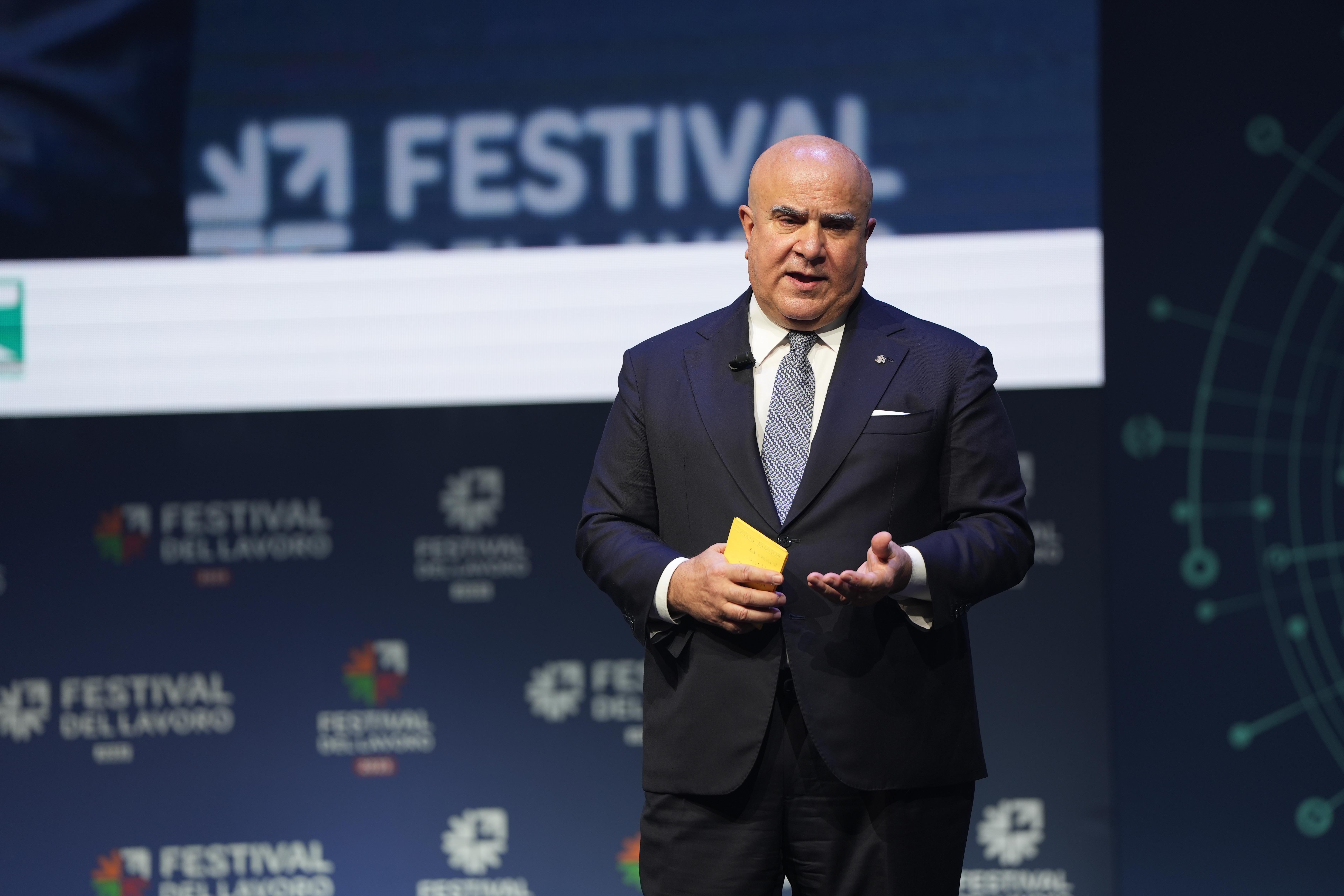 Lavoro, De Luca (consulenti): "Con Inps e Caritas per aiutare disoccupati in grave necessità"