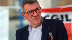 Lavoro, Landini da Napoli: "Non escludiamo sciopero generale"