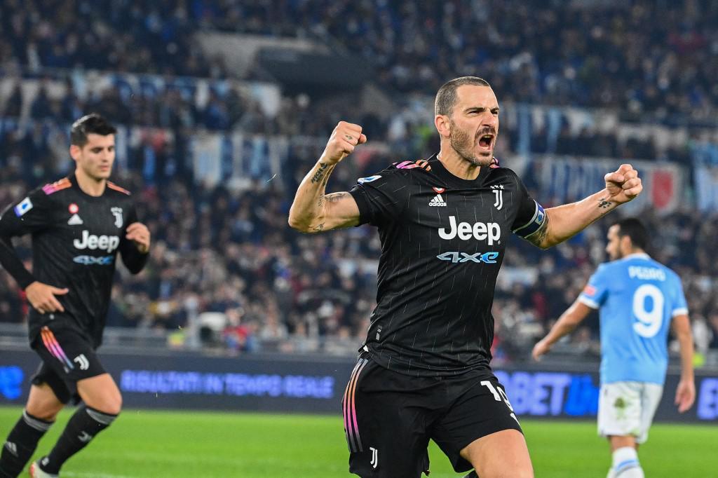 Lazio-Juve 0-2, doppietta Bonucci e Allegri batte Sarri