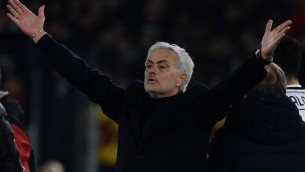 Lazio-Roma 1-0, Mourinho: "Perso con un rigore da Var un po' ridicolo"